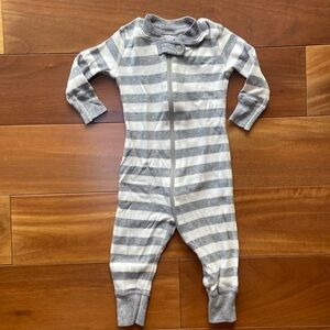 Hanna Anderssen Gray White Stripe PJs 3-6m Unisex